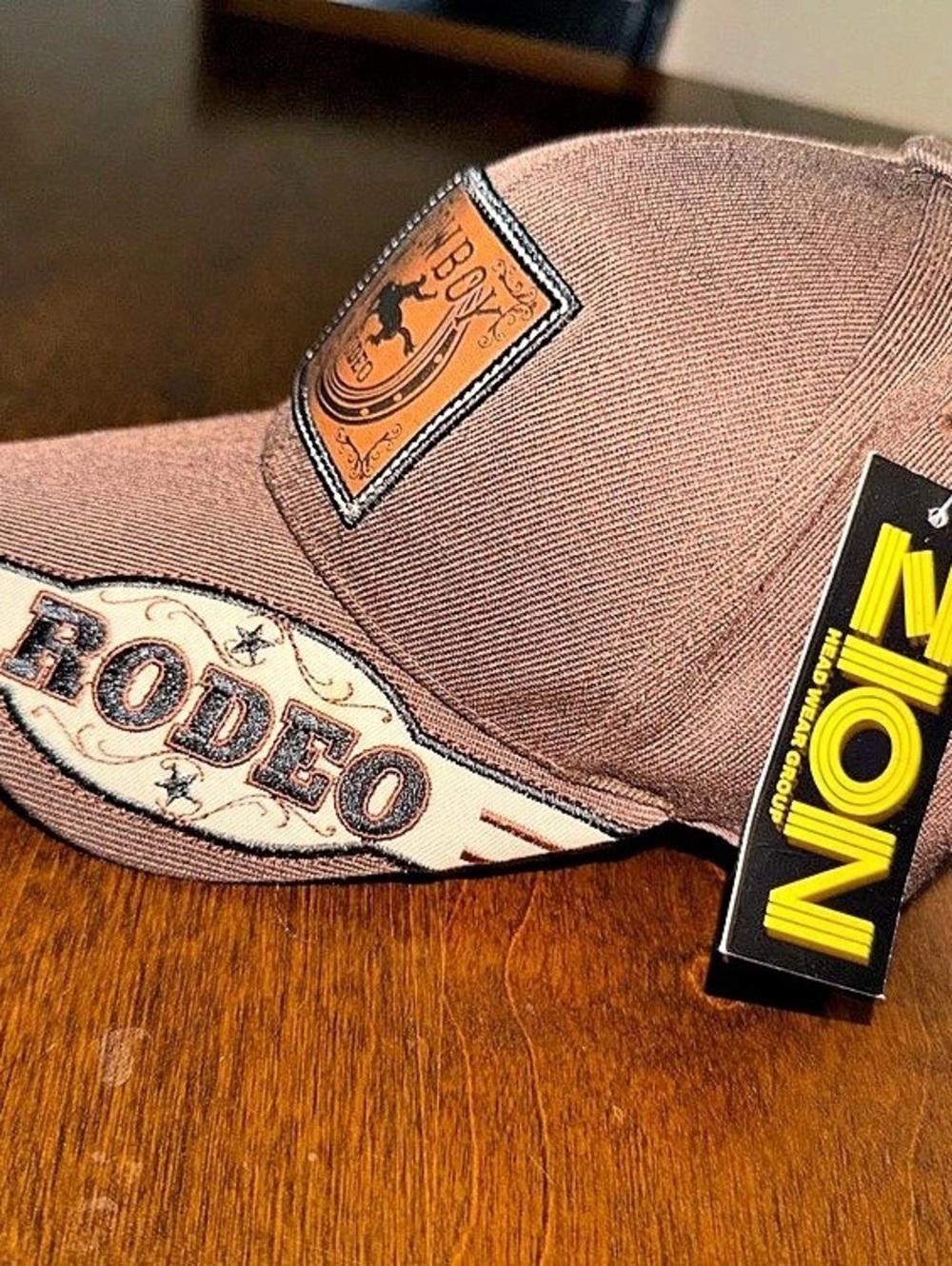 RODEO Cowboy Rodeo Cowboy Hat in Brown & White NWT